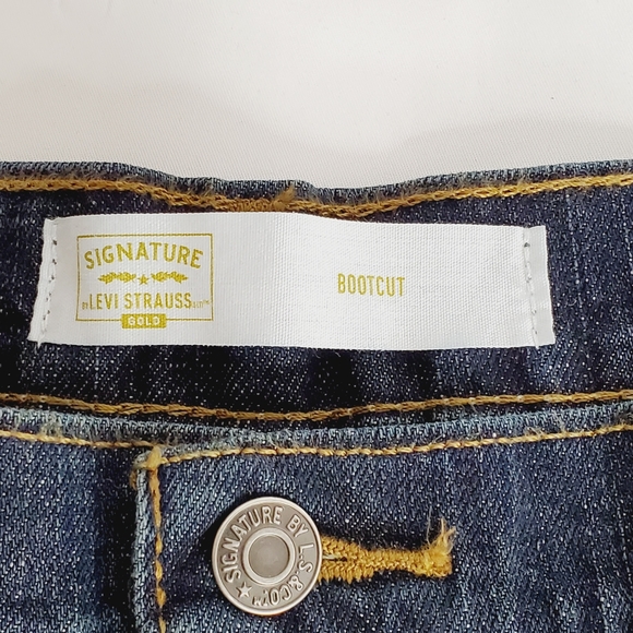Signature Levi's Strauss & Co. Gold Label - Picture 9 of 14